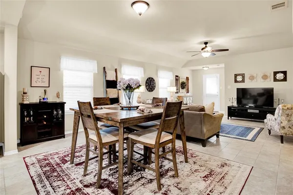 $1,925 | 1405 Diamond Court, Princeton, TX 75407