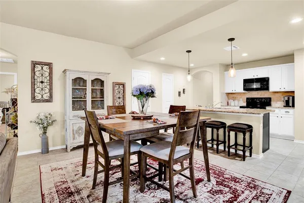 $1,925 | 1405 Diamond Court, Princeton, TX 75407