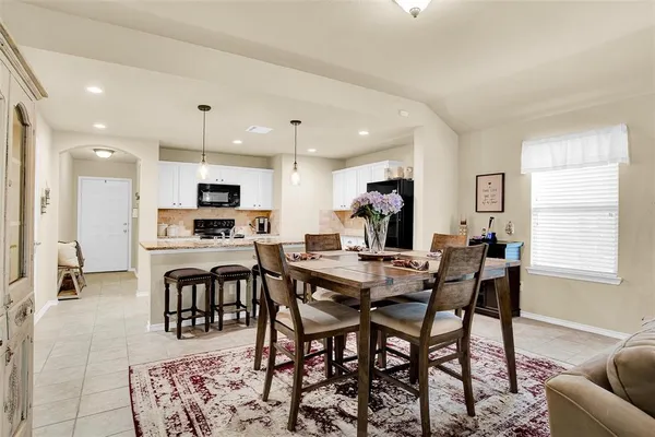$1,925 | 1405 Diamond Court, Princeton, TX 75407