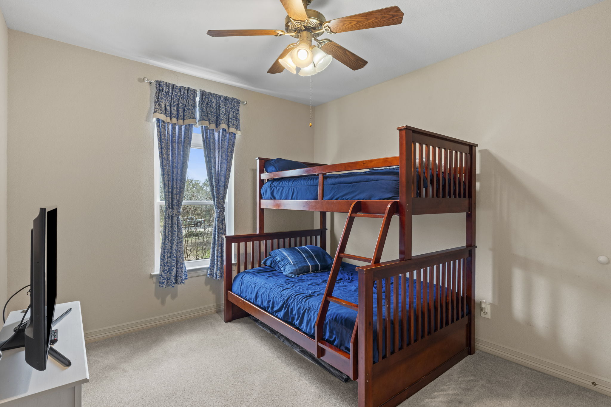 239 Whitney Run Buda, TX 78610 - Photo 32 of 40 Bedroom 4