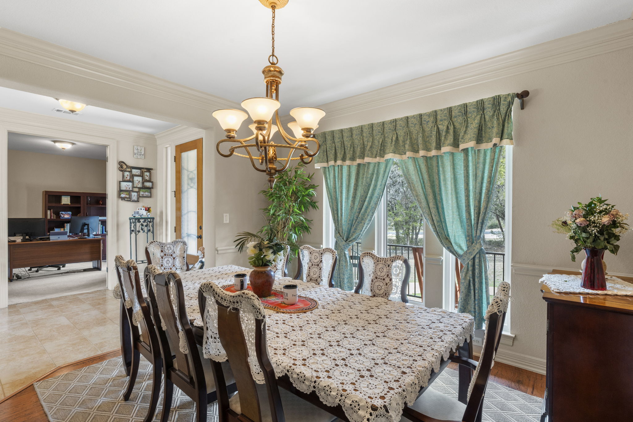 239 Whitney Run Buda, TX 78610 - Photo 8 of 40