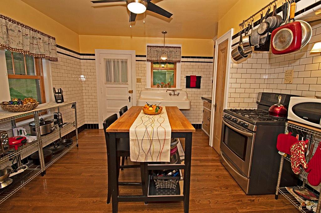 5645 Library Road Bethel Park, PA 15102 - Photo 12 of 22 Gallery Image 12
