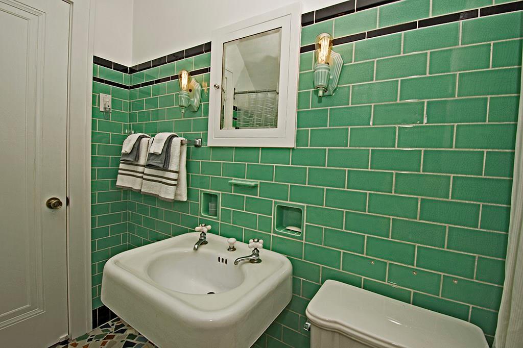 5645 Library Road Bethel Park, PA 15102 - Photo 21 of 22 Gallery Image 21