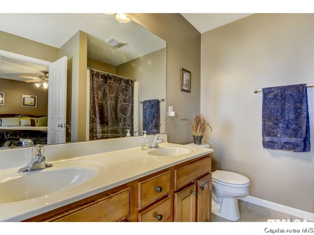 2816 Tanner Road Springfield, IL 62702 - Photo 15 of 36