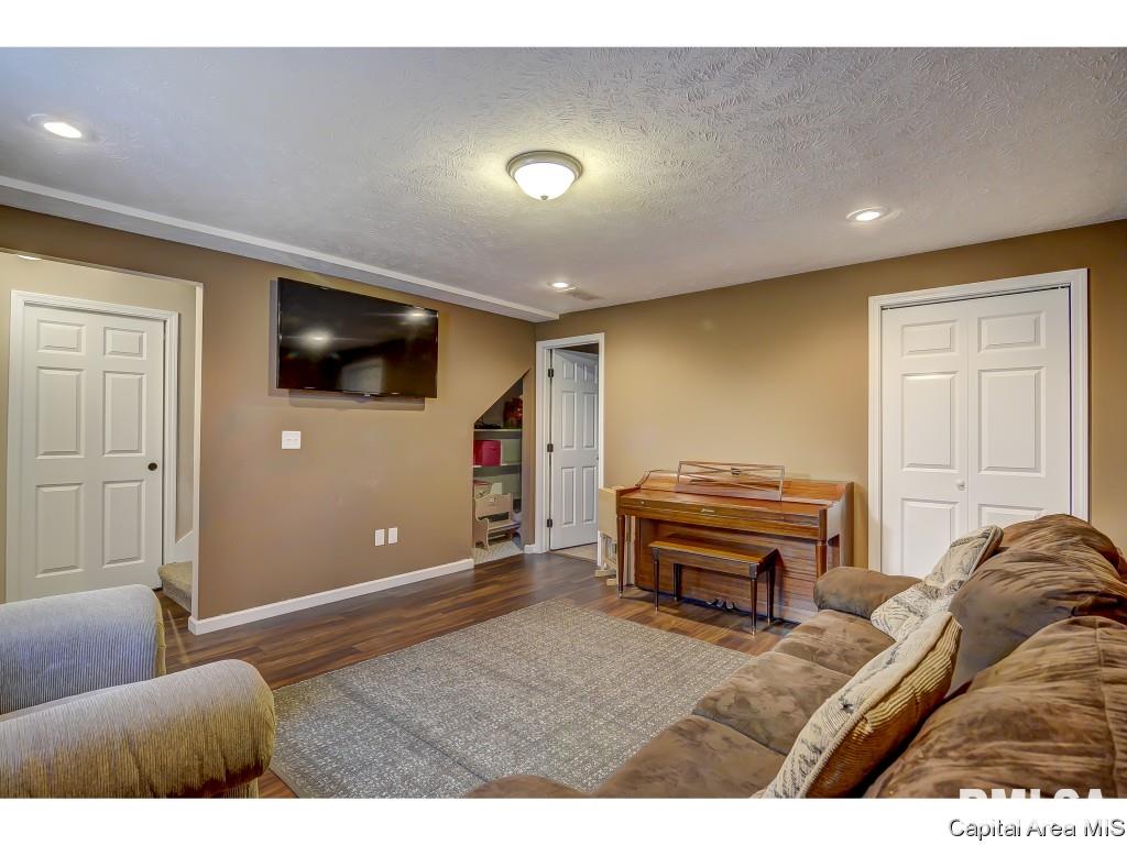 2816 Tanner Road Springfield, IL 62702 - Photo 26 of 36