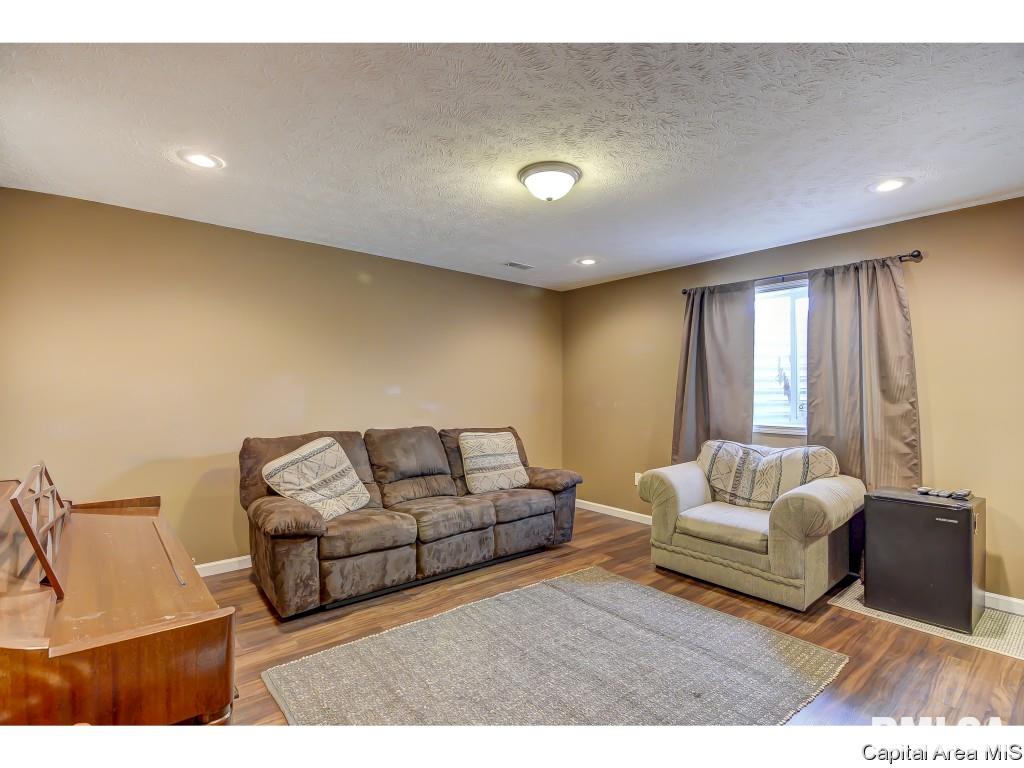 2816 Tanner Road Springfield, IL 62702 - Photo 27 of 36