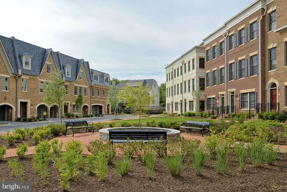 1407 Ridgeview Way Washington, DC 20007 - Photo 28 of 30 a swimming pool view with a outdoor seating