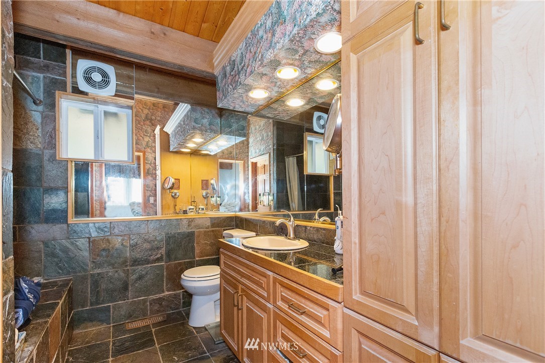23321 Aldo Road Northwest Poulsbo, WA 98370 - Photo 16 of 40 Gallery Image 16