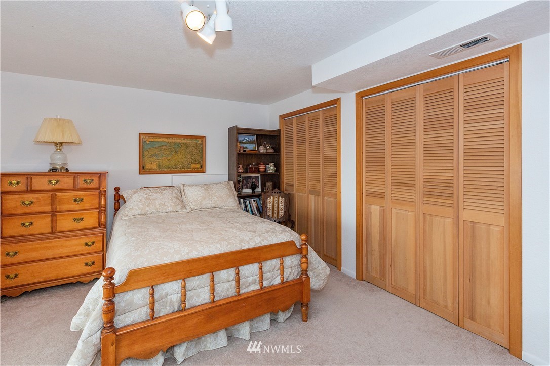 23321 Aldo Road Northwest Poulsbo, WA 98370 - Photo 19 of 40 Gallery Image 19