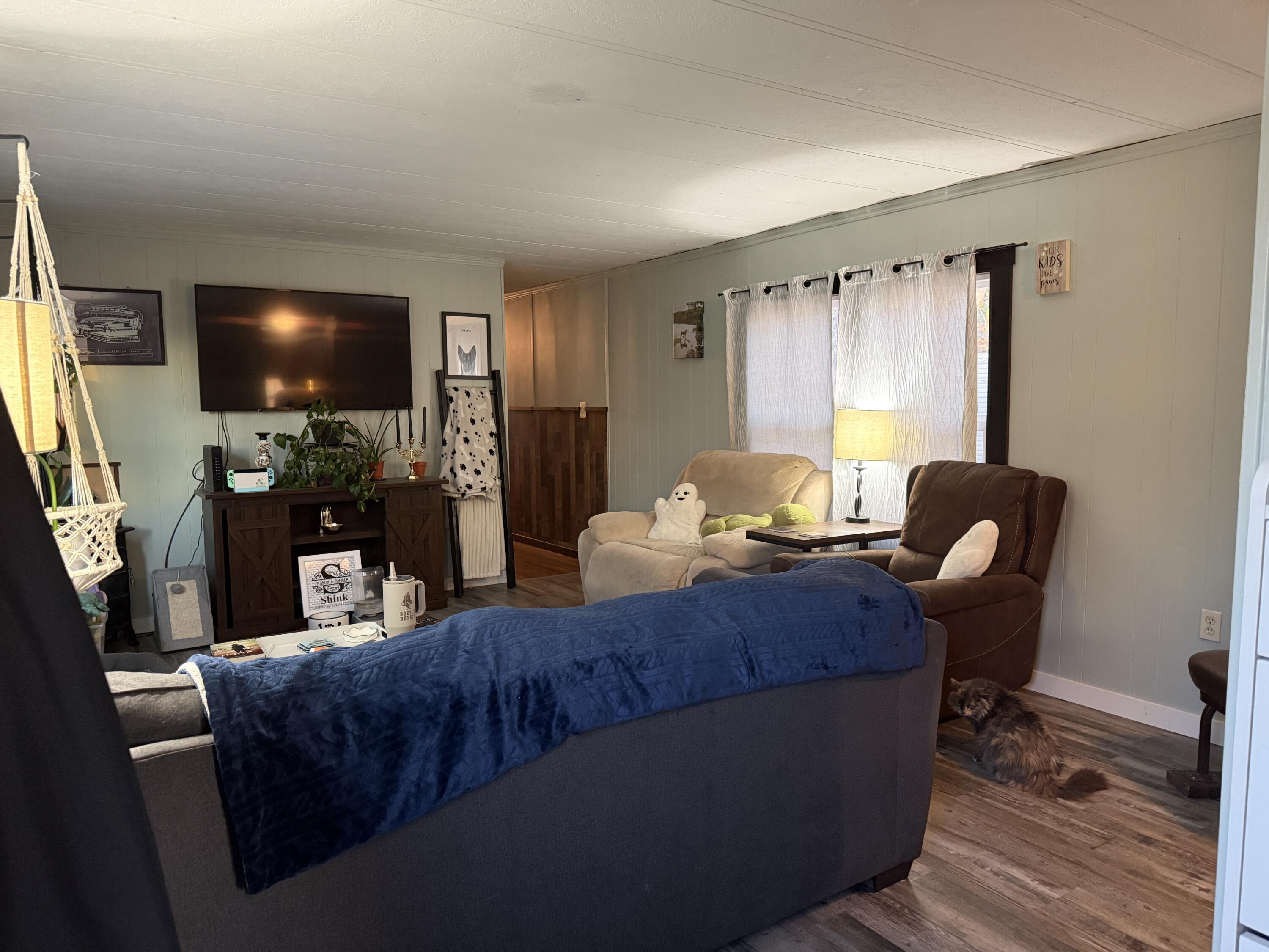 18 B Street Bangor, ME 04401 - Photo 13 of 29 IMG_7853