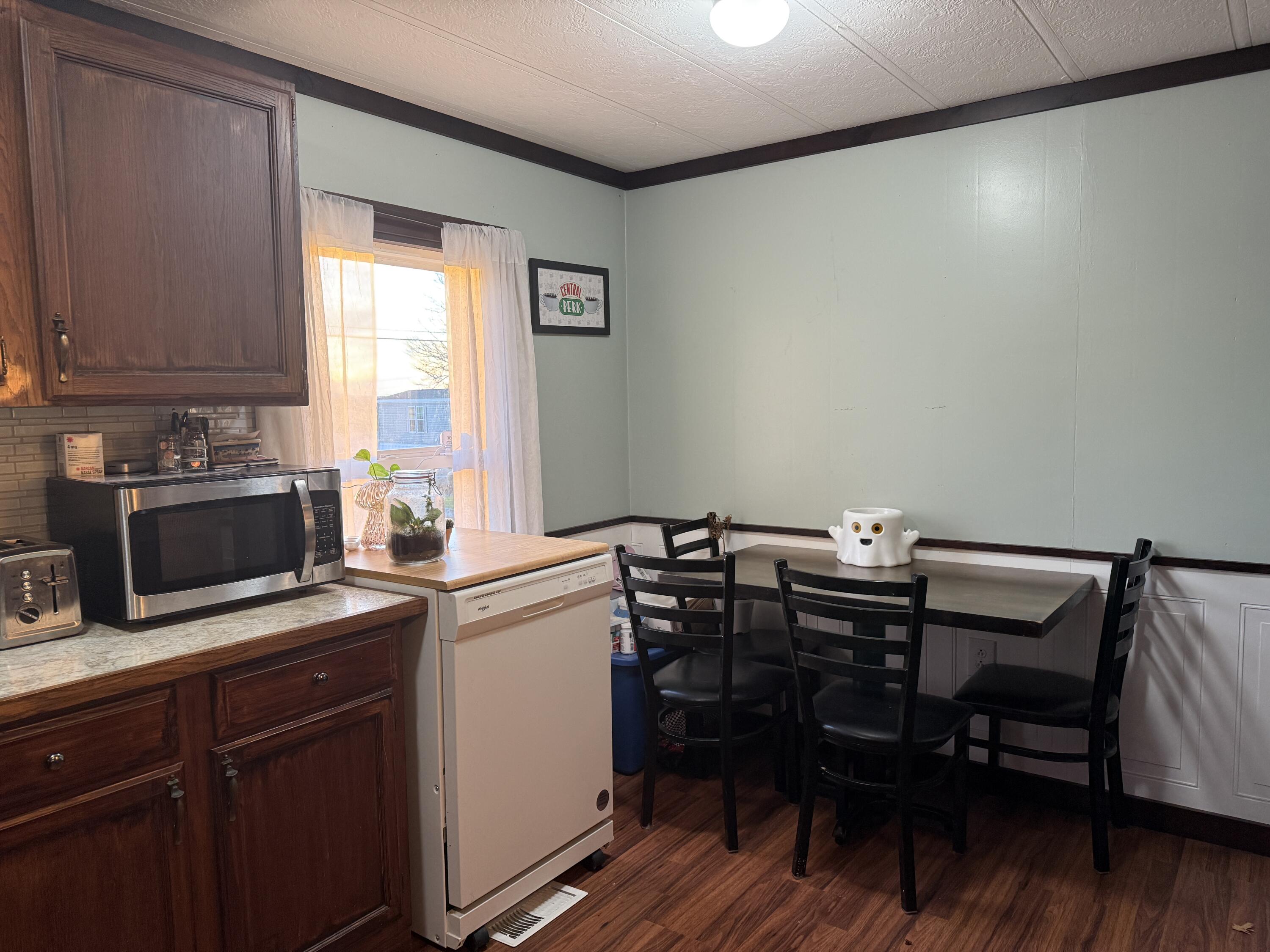 18 B Street Bangor, ME 04401 - Photo 6 of 29 IMG_7849