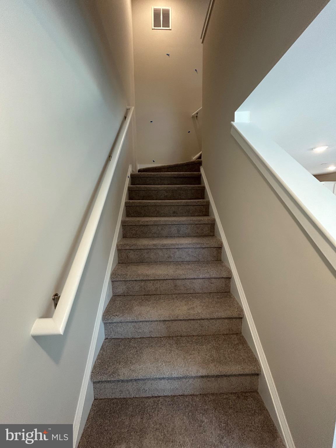 28 Barnes Way Sicklerville, NJ 08081 - Photo 20 of 40 a view of entryway