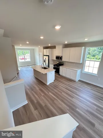 $3,100 | 28 Barnes Way, Sicklerville, NJ 08081