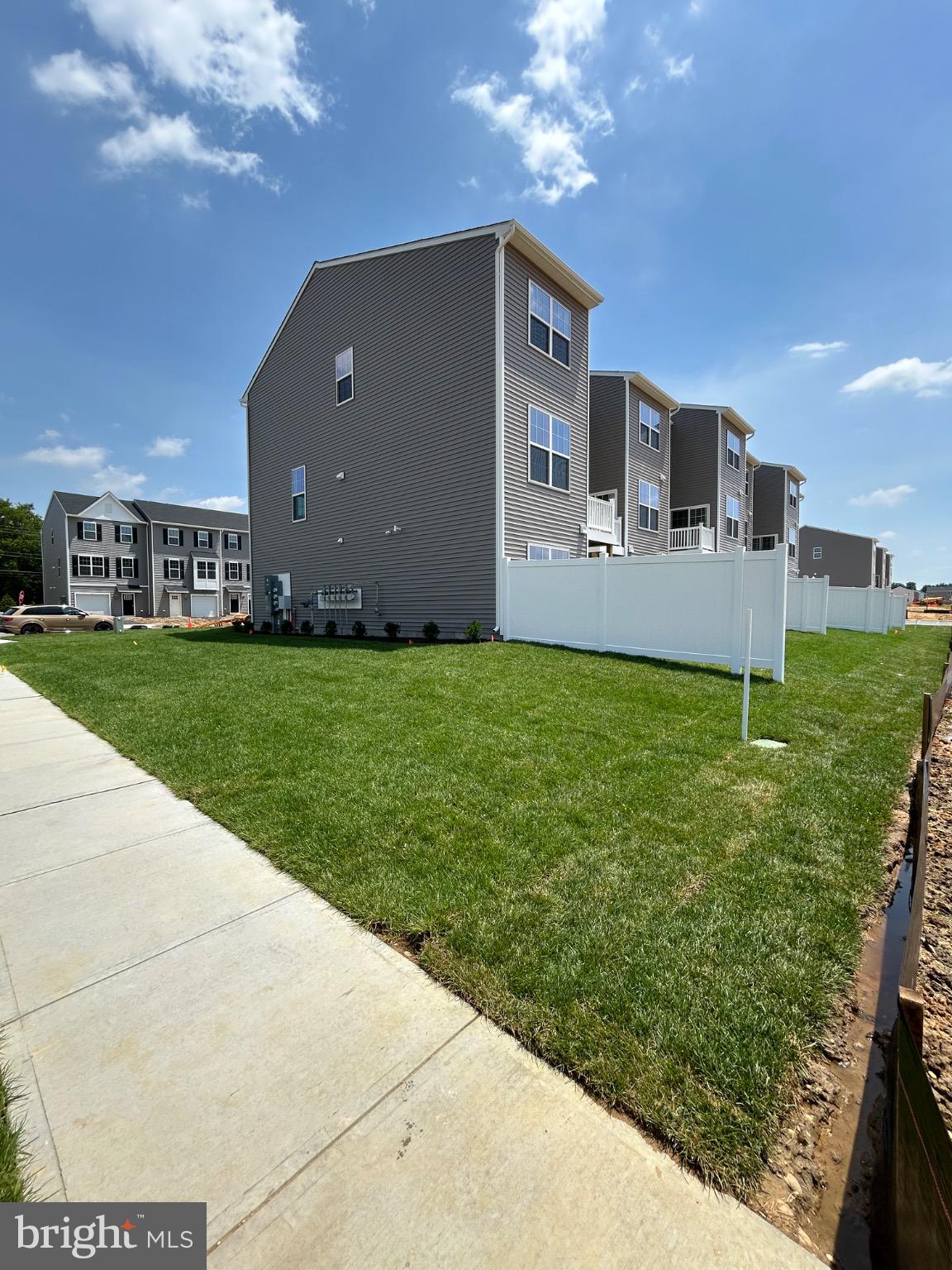 28 Barnes Way Sicklerville, NJ 08081 - Photo 40 of 40 a house view with a garden space