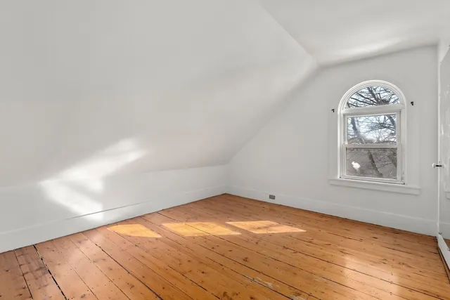 $4,100 | 36 Sewall Street, Unit 2, Marblehead, MA 01945