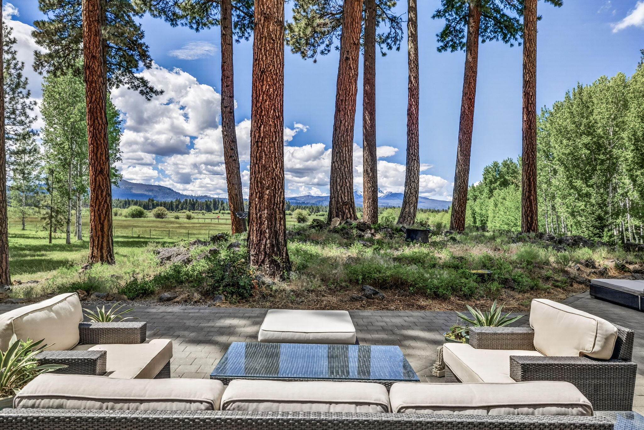 13729 Mentha, Unit EM 32 Black Butte Ranch, OR 97759 - Photo 52 of 76