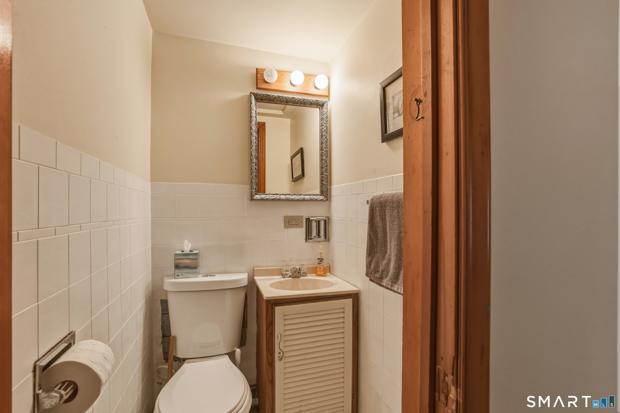 21 Weymouth Road Enfield, CT 06082 - Photo 30 of 42