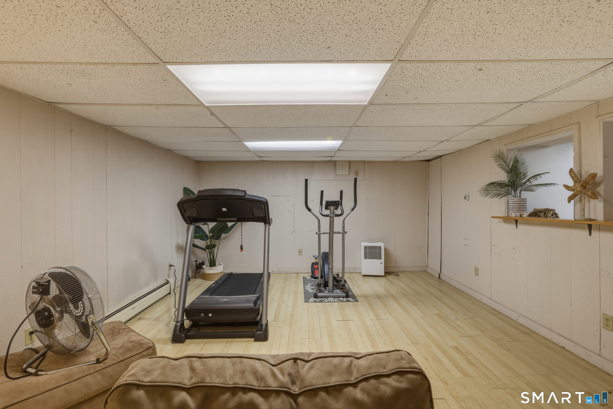 21 Weymouth Road Enfield, CT 06082 - Photo 32 of 42