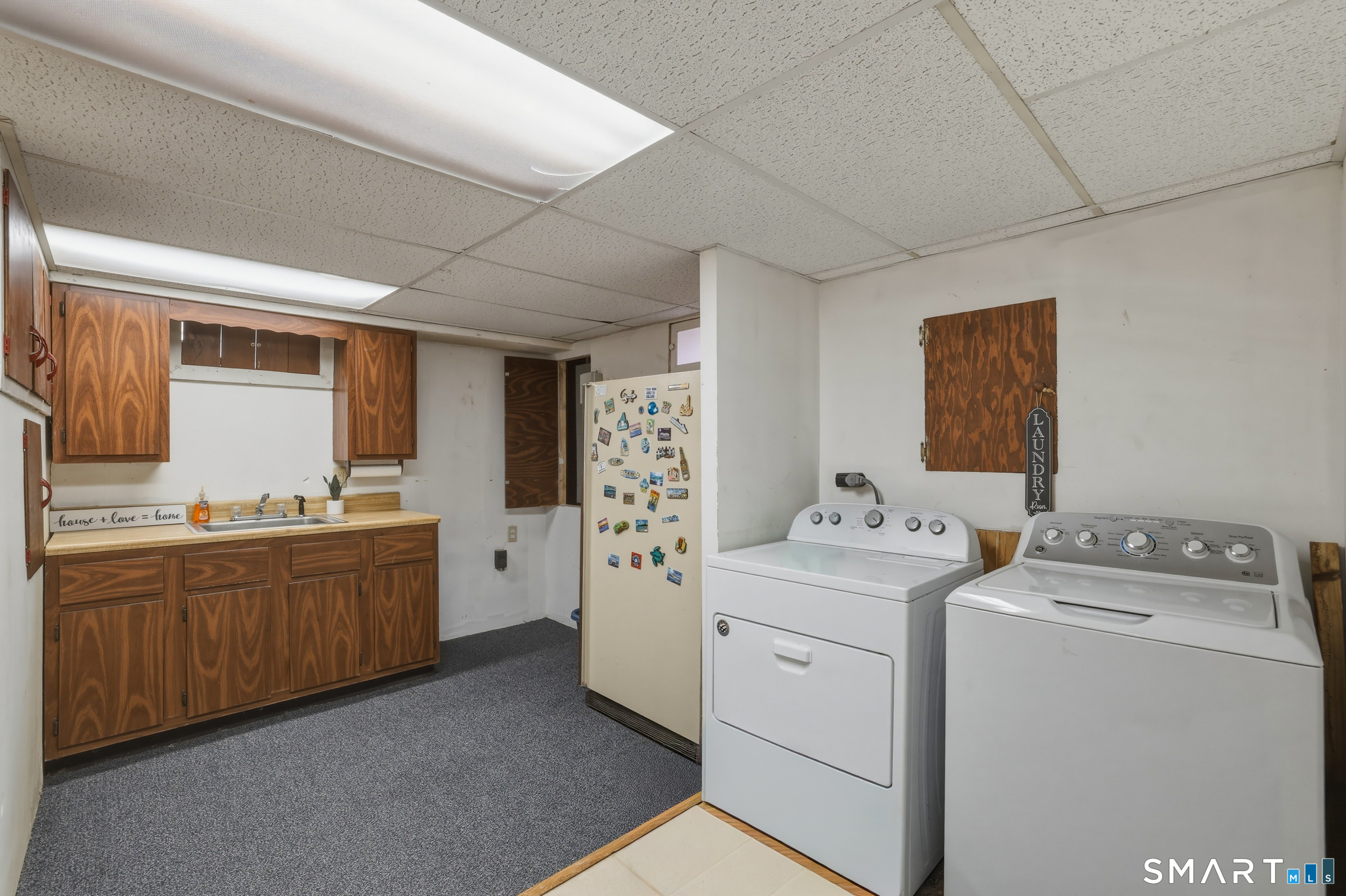 21 Weymouth Road Enfield, CT 06082 - Photo 34 of 42