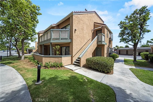 $549,000 | 3501 West Greentree Circle, Unit F, Anaheim, CA 92804