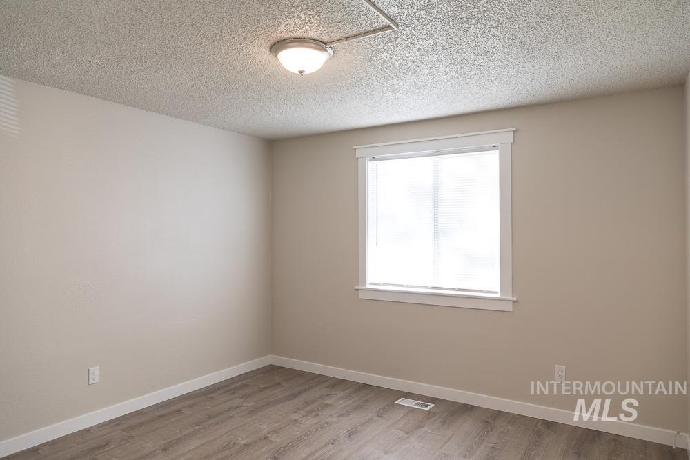 1133 Fortner Street, Unit 2 Ontario, OR 97914 - Photo 11 of 25