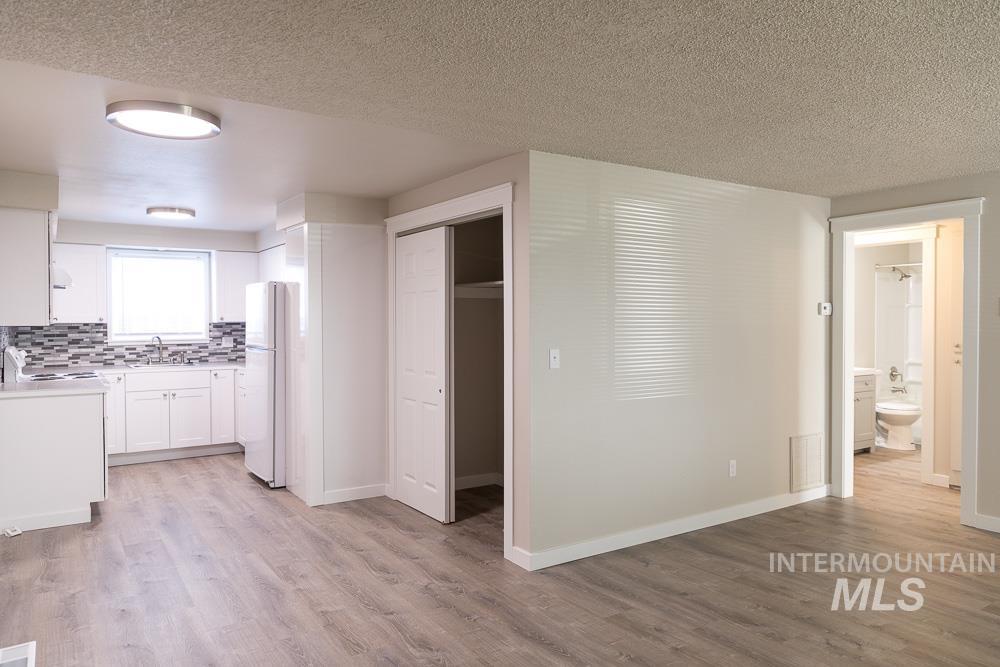 1133 Fortner Street, Unit 2 Ontario, OR 97914 - Photo 2 of 25