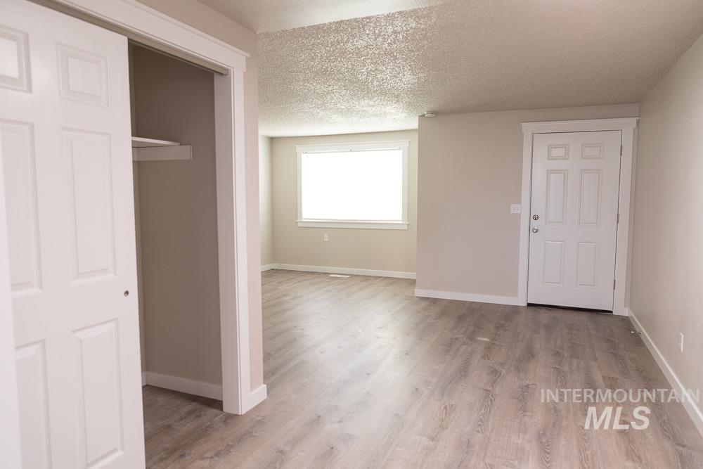 1133 Fortner Street, Unit 2 Ontario, OR 97914 - Photo 3 of 25