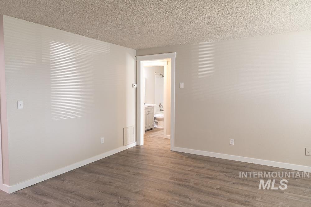 1133 Fortner Street, Unit 2 Ontario, OR 97914 - Photo 7 of 25