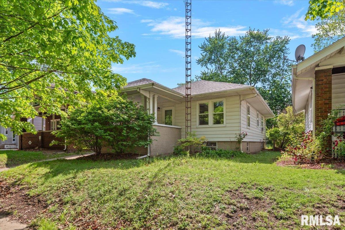 2333 Yale Boulevard Springfield, IL 62703 - Photo 2 of 34