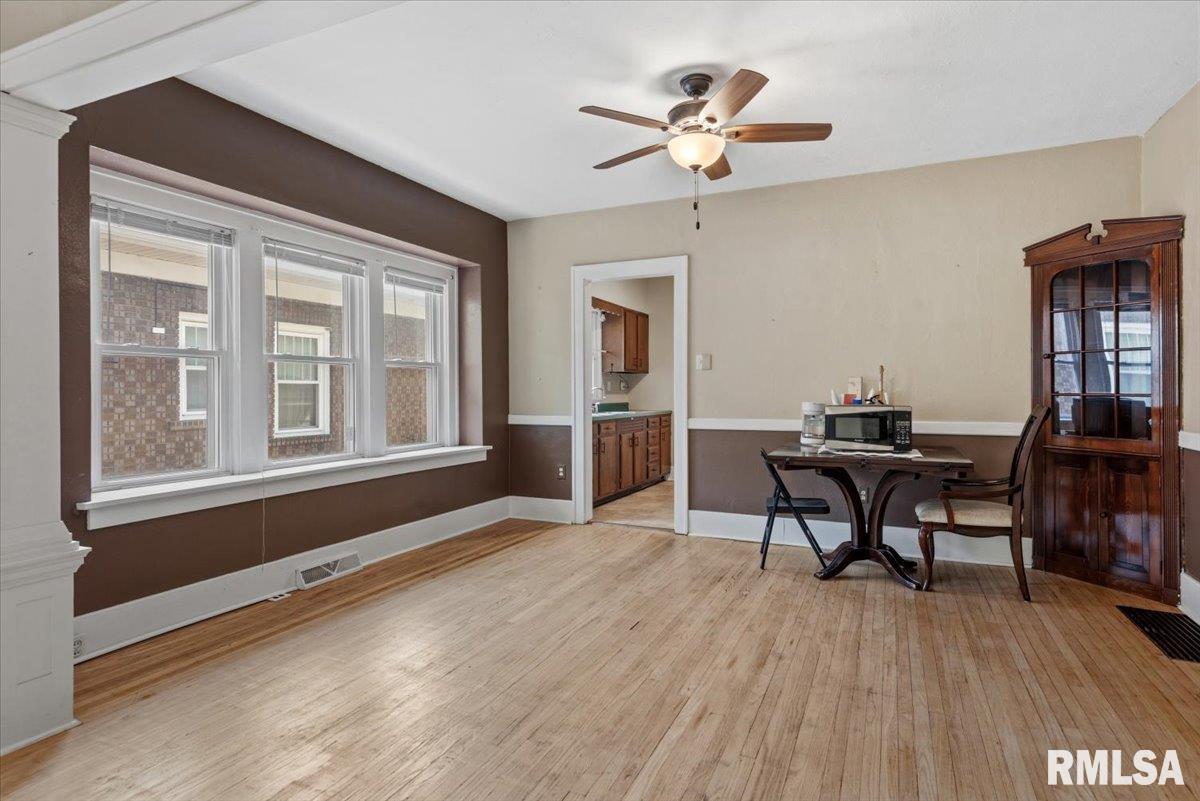 2333 Yale Boulevard Springfield, IL 62703 - Photo 9 of 34