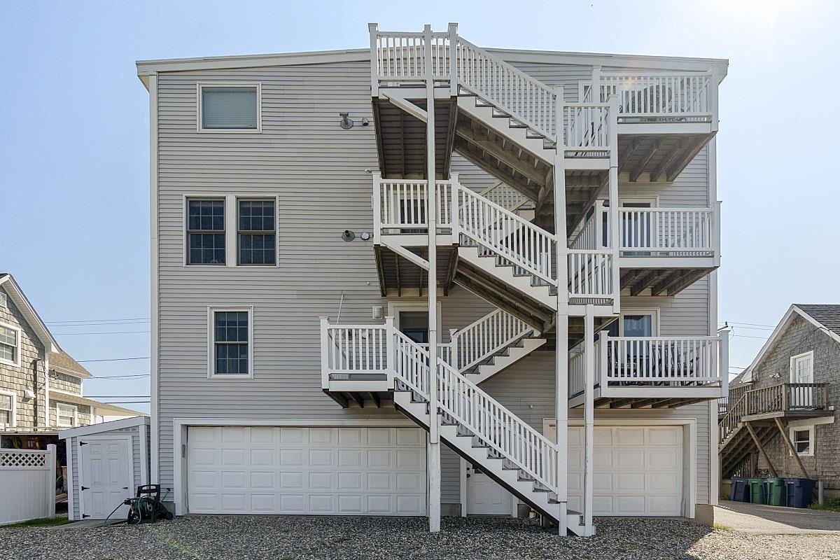 605 Ocean Boulevard, Unit 1 Hampton, NH 03842 - Photo 2 of 39