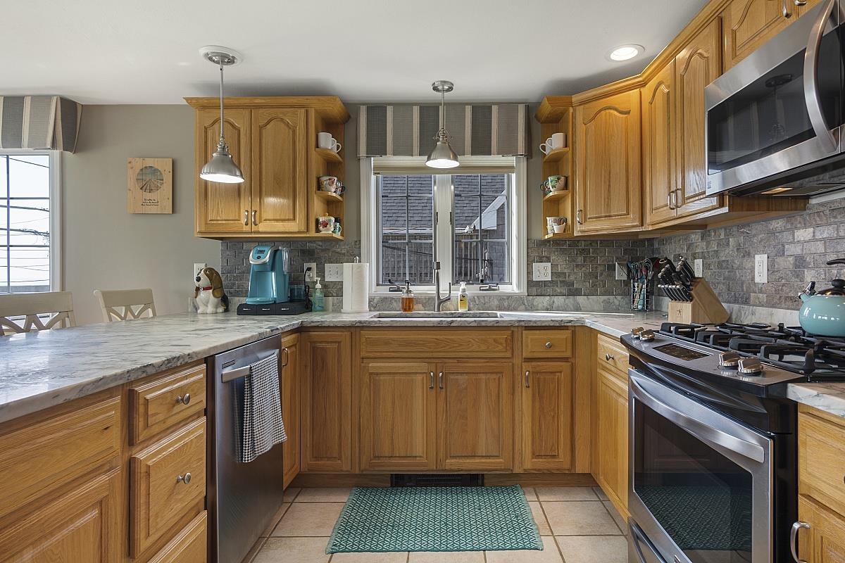 605 Ocean Boulevard, Unit 1 Hampton, NH 03842 - Photo 10 of 39