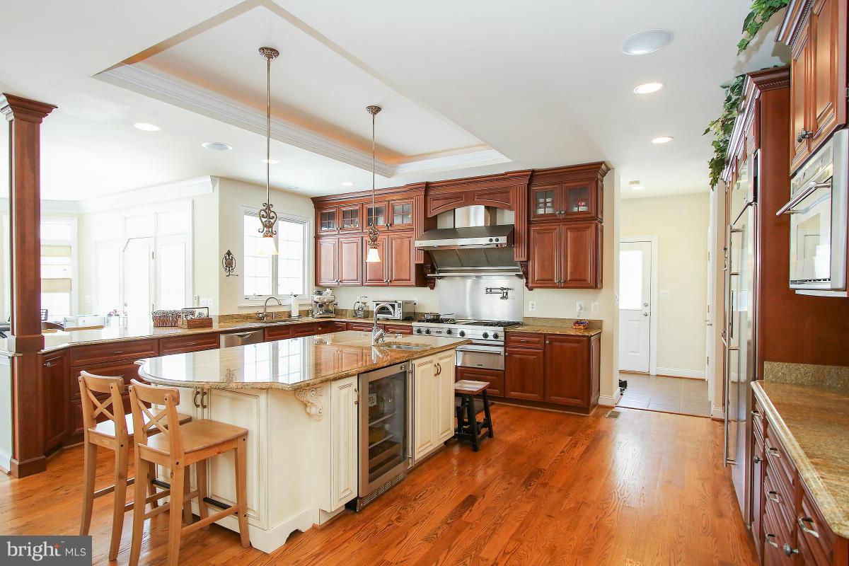 9602 Atwood Road Vienna, VA 22182 - Photo 13 of 30 Kitchen