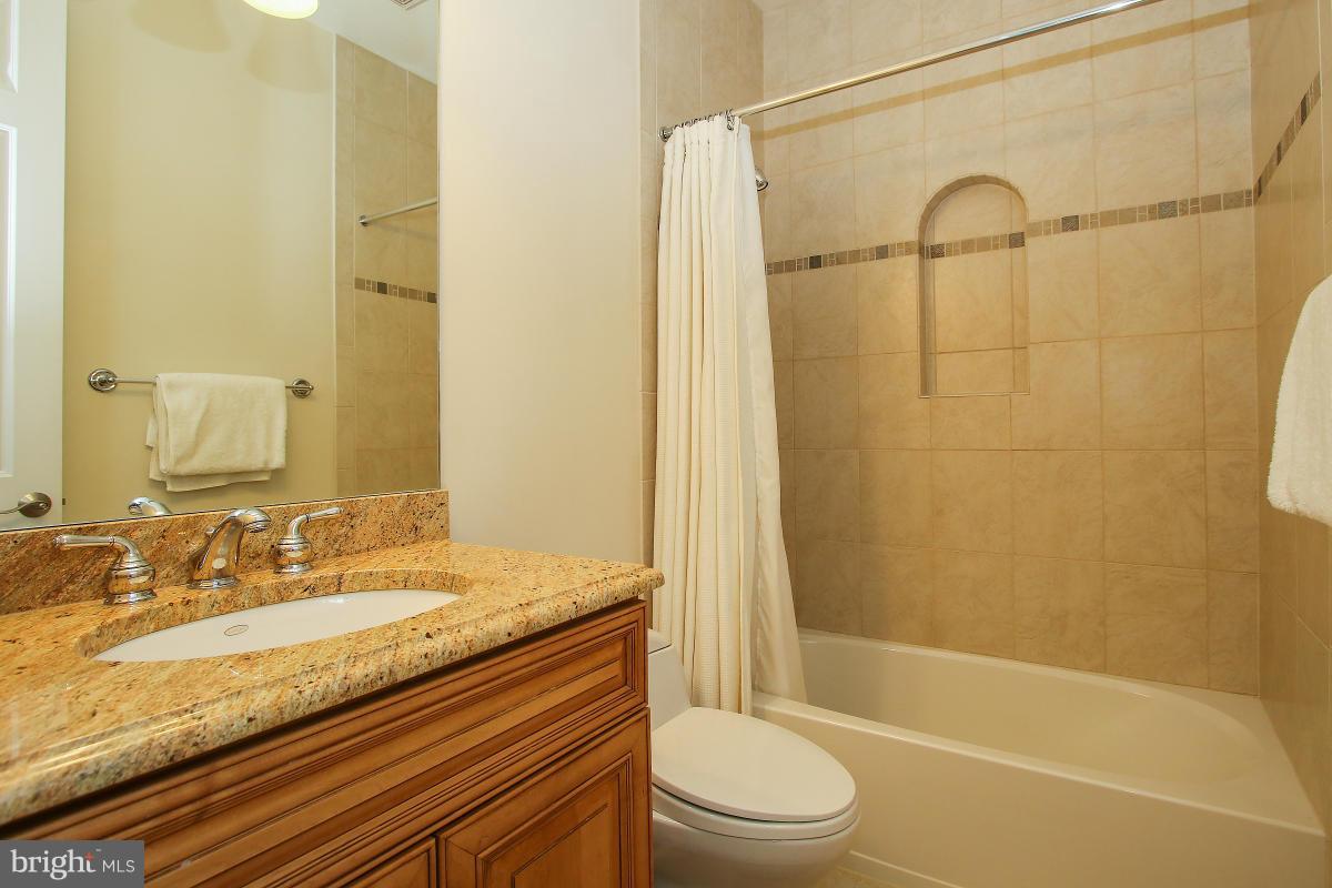 9602 Atwood Road Vienna, VA 22182 - Photo 23 of 30 Bath