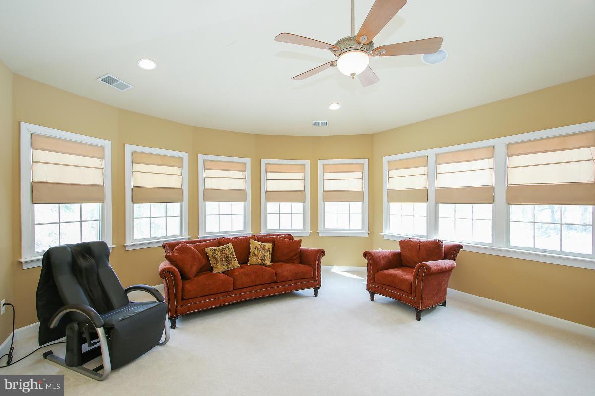 9602 Atwood Road Vienna, VA 22182 - Photo 24 of 30 View