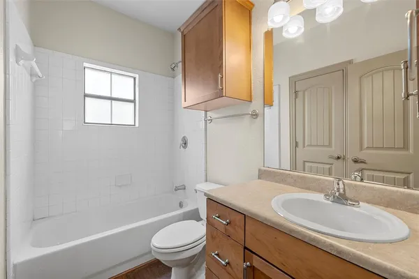 $224,900 | 2410 South 2nd Street, Unit 205, Waco, TX 76706