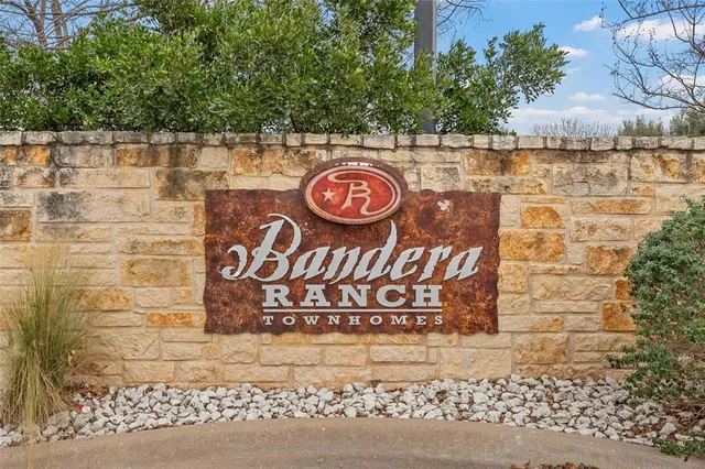 a view of sign board