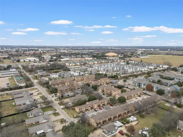 $224,900 | 2410 South 2nd Street, Unit 205, Waco, TX 76706