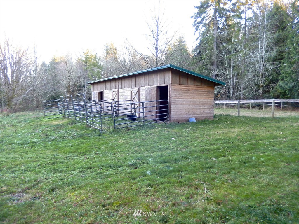 18015 Erickson Road Southwest Longbranch, WA 98351 - Photo 14 of 23