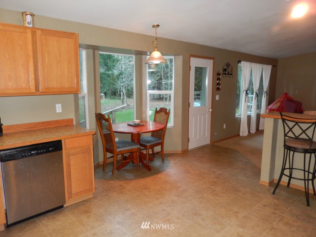 18015 Erickson Road Southwest Longbranch, WA 98351 - Photo 6 of 23