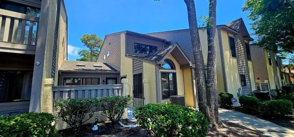 $1,495 | 615 13th Avenue South, Unit 137, Surfside Beach, SC 29575