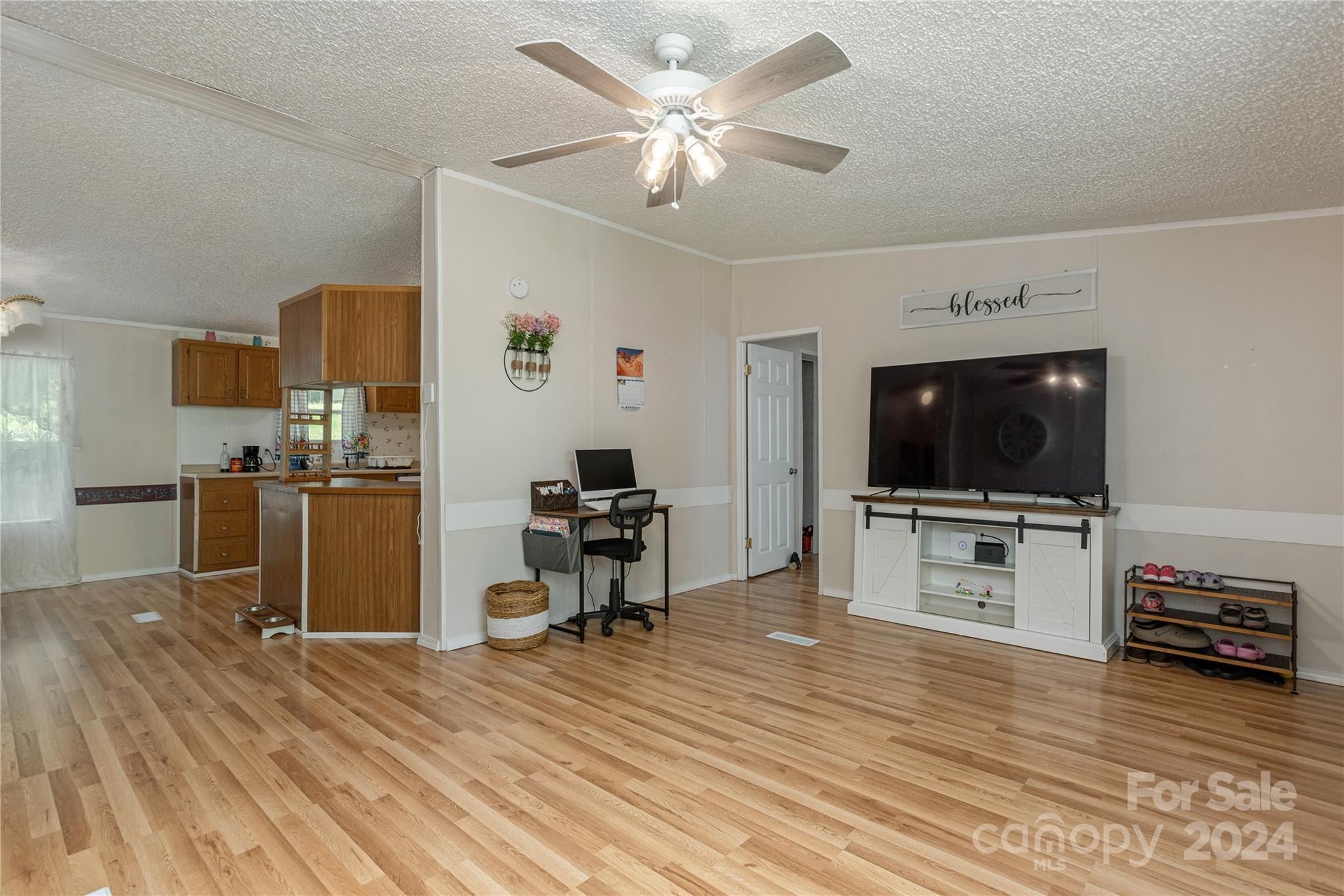 766 Holbert Road Hendersonville, NC 28791 - Photo 6 of 19 Gallery Image 6