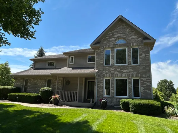 $595,000 | 829 Kent Circle, Bartlett, IL 60103