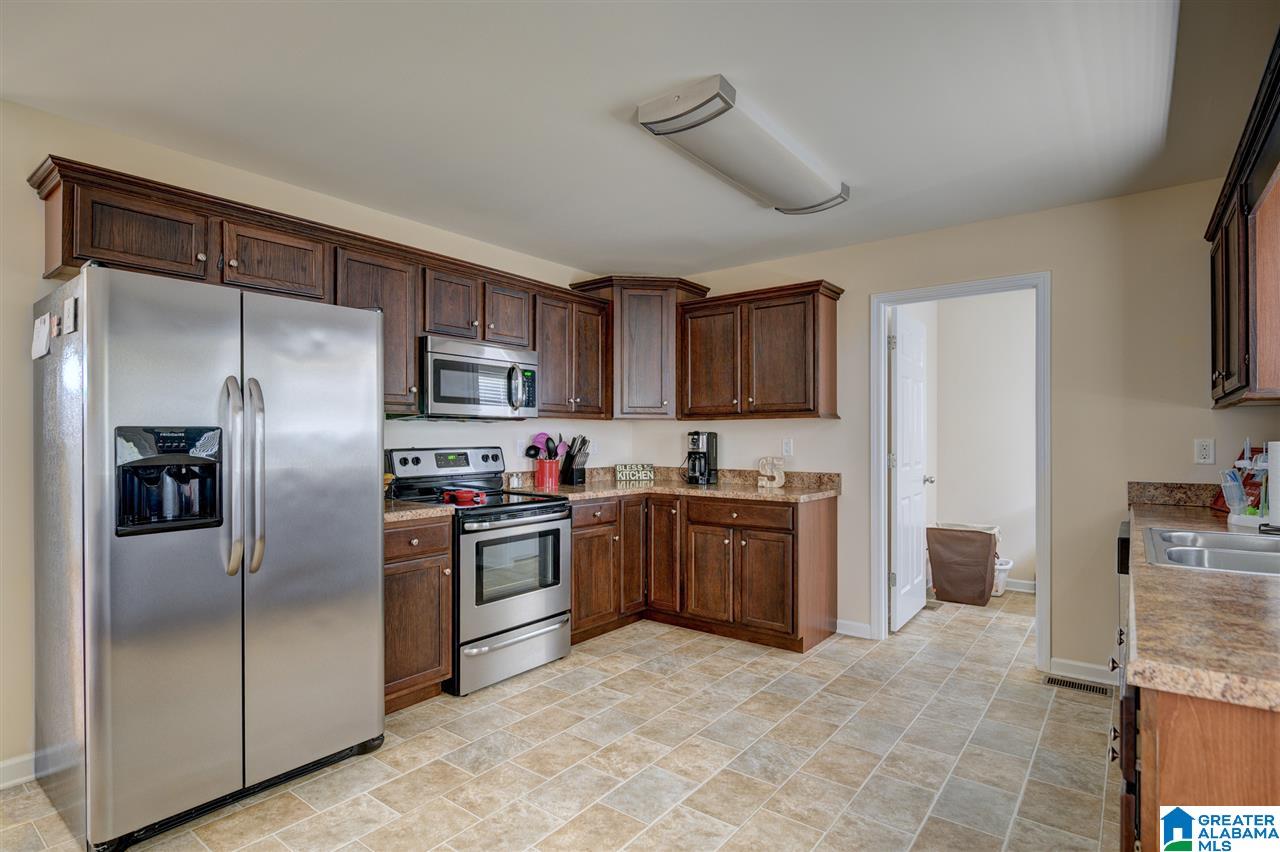 63 Country Lane Hayden, AL 35079 - Photo 7 of 22