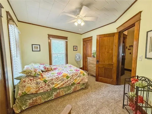 $325,000 | 529 West 3rd, Maryville, MO 64468