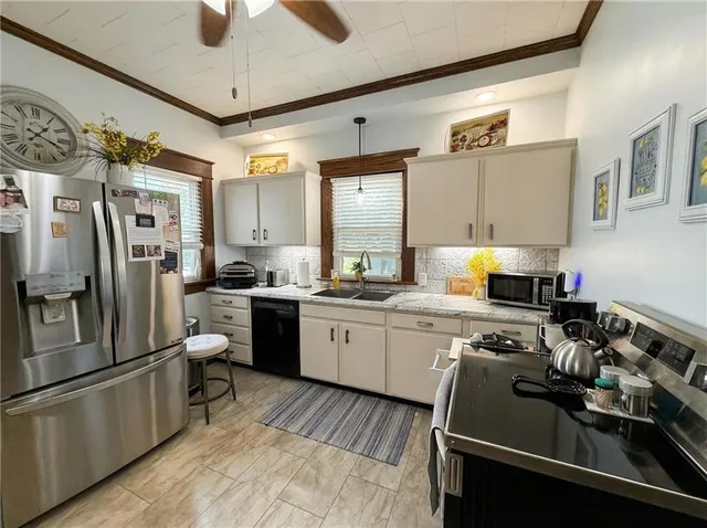 $325,000 | 529 West 3rd, Maryville, MO 64468