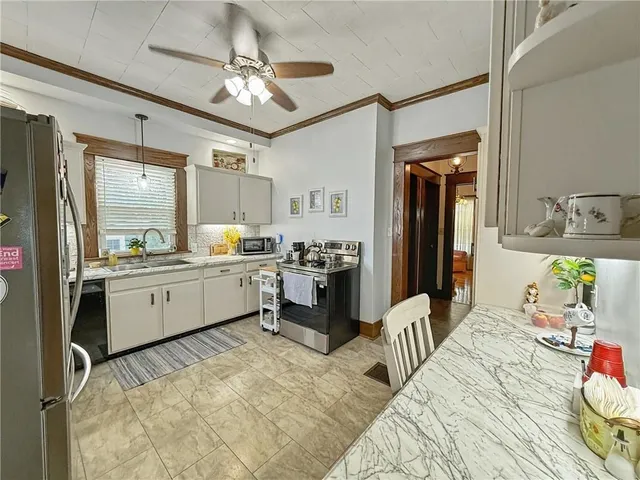 $325,000 | 529 West 3rd, Maryville, MO 64468