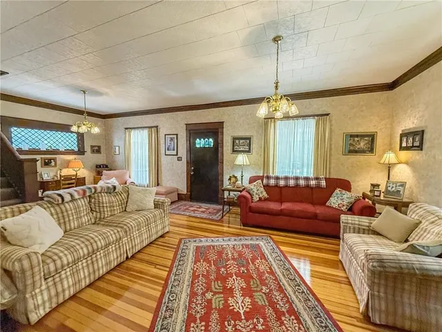 $325,000 | 529 West 3rd, Maryville, MO 64468