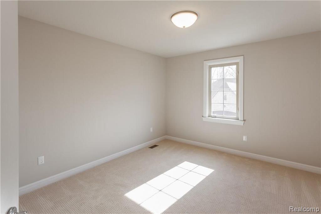 4213 Oak Arbor Crest Court Rochester, MI 48306 - Photo 20 of 30