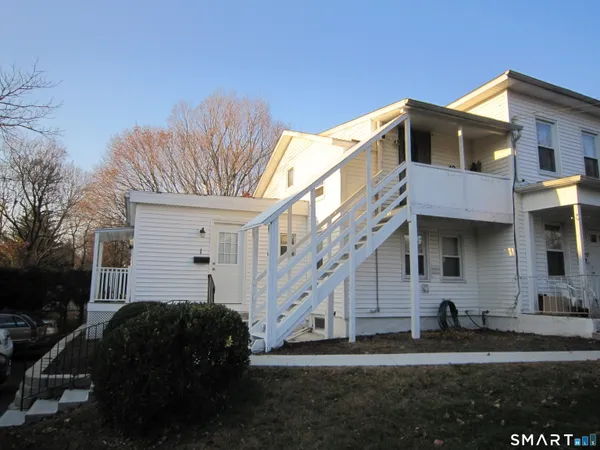 $1,975 | 156 West Main Street, Unit 1, Milford, CT 06460